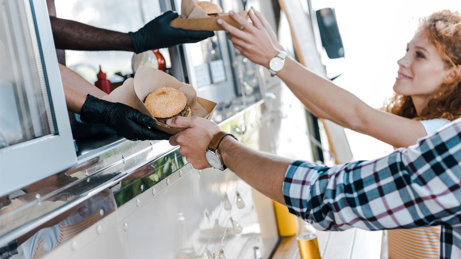 A Gulf Coast Food Truck Went Cashless Without Losing a Sale to Dead Signal
